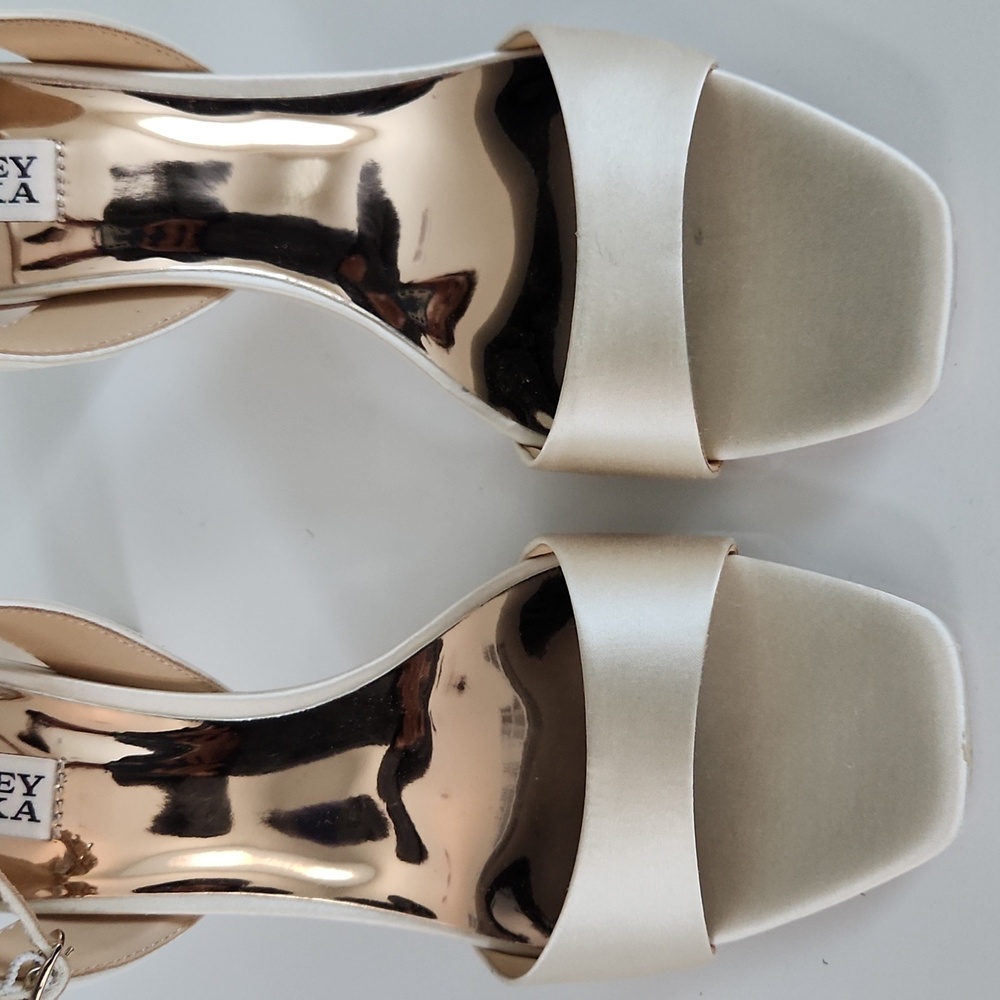 Badgley Mischka Kim Mesh Bow Block Heel $215 - Picture 5 of 15